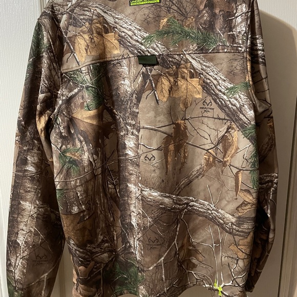 Under Armour light jacket- Men’s size large - Picture 2 of 3